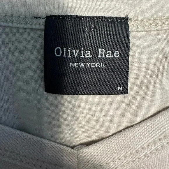 Olivia Rae New York Cropped V-Neck Long-Sleeved Top Size Medium Cream - Picture 3 of 6